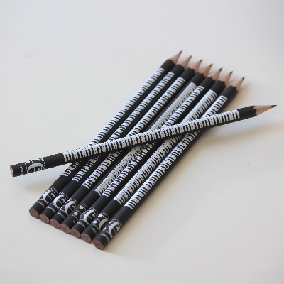 Crayon à Papier Piano
[Pencil - Keyboard]